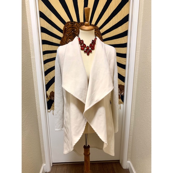 π Amazing modern maxi coat - Picture 2 of 7